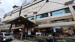 Lucky Plaza (D9), Retail #628806951